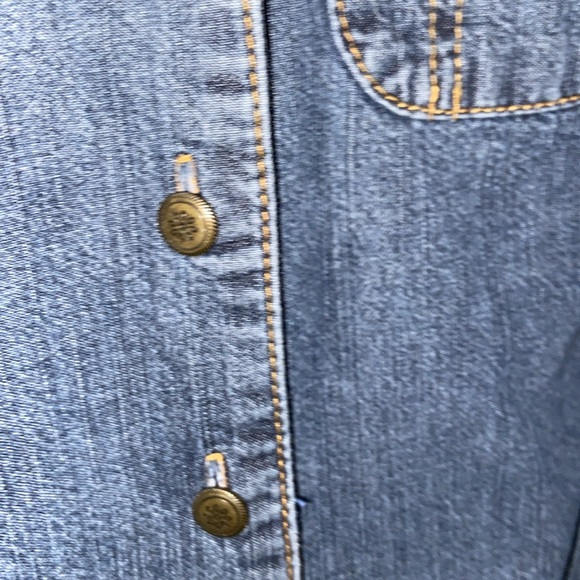 Casual Denim Button-Down Shirt for Women - Picture 3 of 4